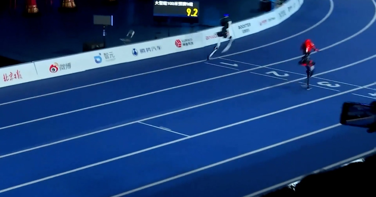 Photo: infobae.com Chinese Humanoid Robot Breaks Usain Bolt's 100-Meter World Record