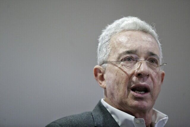 El exmandatario fue condenado por los delitos de fraude procesal y soborno en actuación penal - crédito Colprensa