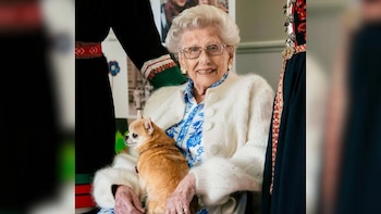 Muere la perra de Astrid de Noruega, tan solo unos días después que su dueña: así era el fuerte vínculo de la princesa y la chihuahua Wilma