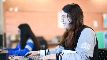 Bogotá continúa atendiendo familias para