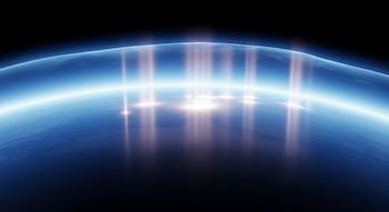 Vista panorámica de la Tierra desde el espacio con una atmósfera azul brillante y una capa de ozono translúcida. Rayos de luz solar atraviesan la capa en varios puntos.