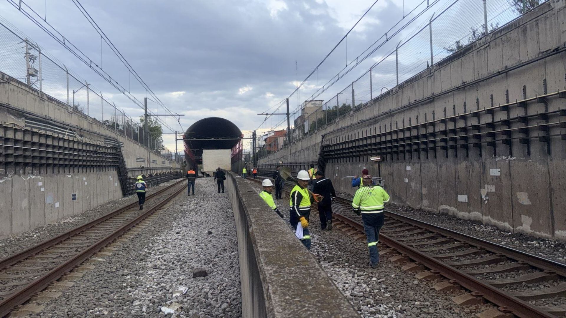 Eles retomam o serviço em (x / adadiranrrubavaava