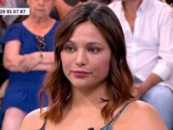 22/07/2025 Elisa Mouliaá reaparece en