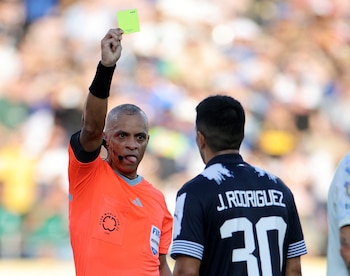 Wilton Sampaio dirigió en el