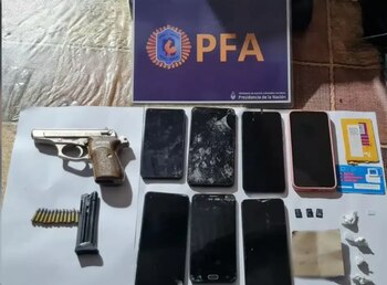 Lo secuestrado a los sospechosos