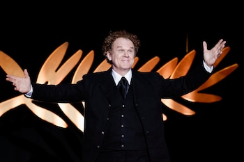 Para John C. Reilly, el contacto directo y la improvisación en el escenario son claves para crear un espacio humano y reparador (REUTERS/Benoit Tessier)
