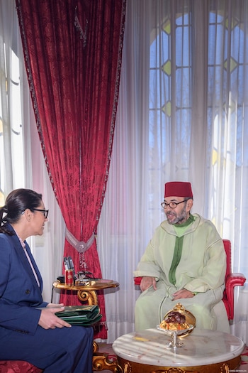 14/10/2026 El Rey Mohamed VI recibe a la Jefa del Gobierno encargada de la formación del nuevo gobierno, Fatima Ezzahra El Mansouri,
en el Palacio Real de Rabat, a 14 de octubre de 2026, en Rabat (Marruecos).
POLITICA
MAP - Europa Press