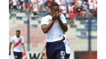 Adrián Ascues jugó tres temporadas