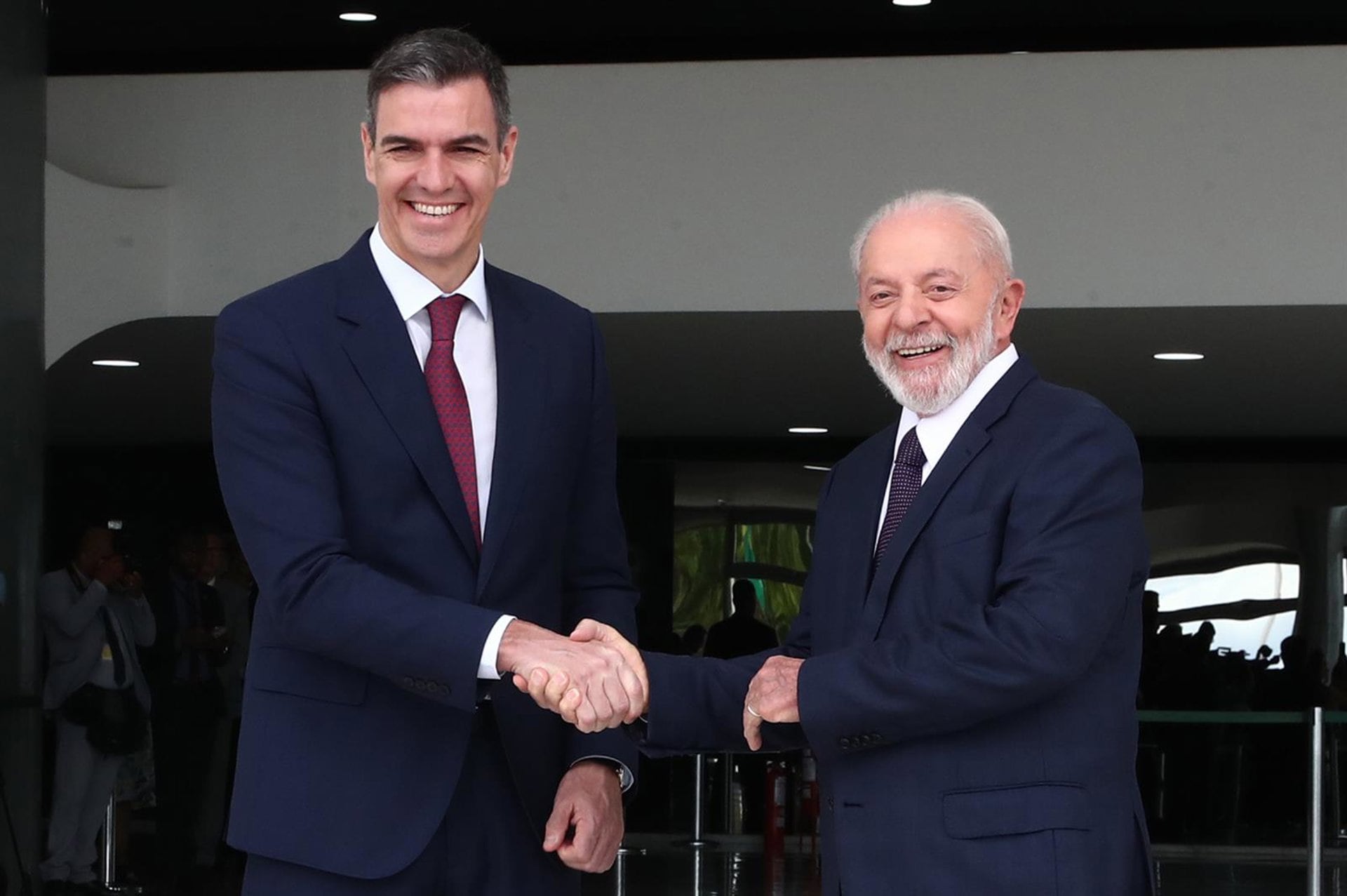 Pedro Sánchez junto a Lula da Silva en Brasilia.
EUROPA ESPAÑA POLÍTICA
FERNANDO.CALVO / POOL MONCLOA