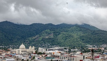 El Salvador, lluvias, Medio Ambiente