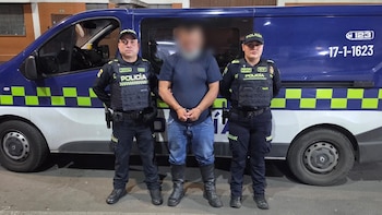 Hombre fingía ser funcionario de una empresa de servicios públicos para robar en negocios: terminó capturado en flagrancia en Bogotá