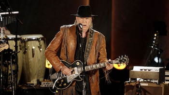 Neil Young revela cuáles son para él los tres mejores compositores de canciones de todos los tiempos: “Uno será recordado dentro de cientos de años”