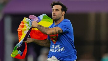 Lucir una bandera del colectivo