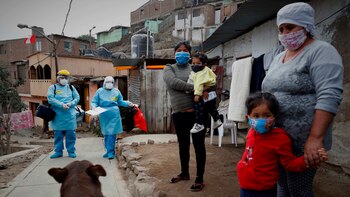 Tercera ola en Perú EN