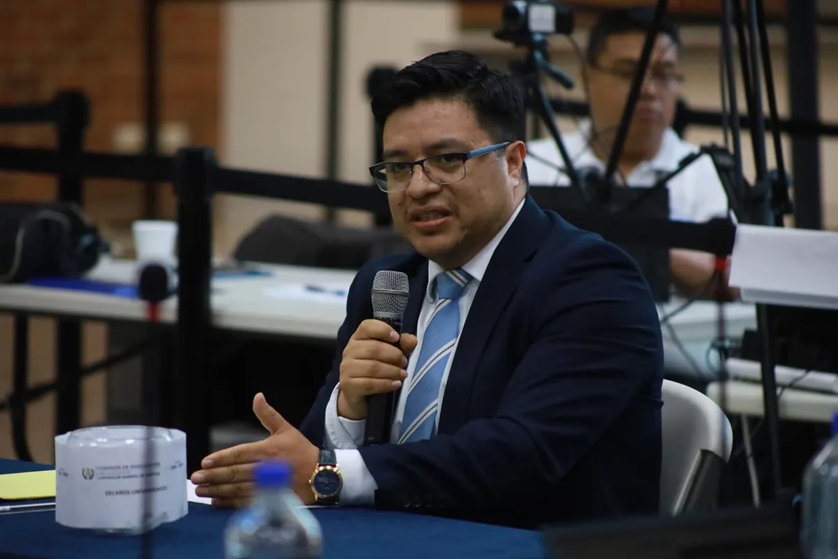 Elfego Odair Castañón González ejerció la titularidad de la Subcontraloría Administrativa de la CGC desde mayo de 2024. (Congreso de Guatemala)