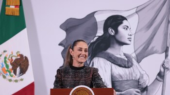 Sheinbaum defiende a migrantes mexicanos