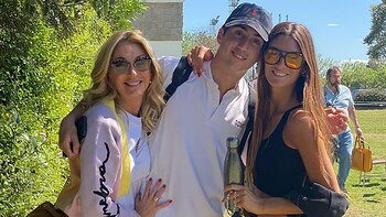 Yanina con Dieguito y Lola.