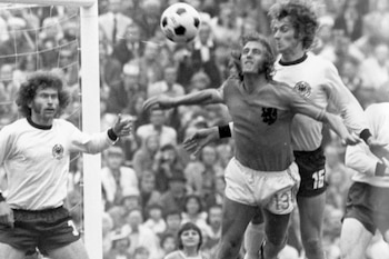A Holanda perdeu para a Alemanha na final da Copa do Mundo de 1974 (AP Photo/stf, Arquivo)