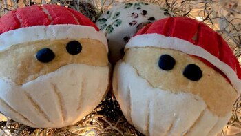 Jóvenes crearon las Conchaclaus inspiradas