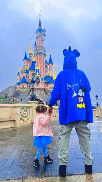 L-Gante en Disneyland París con