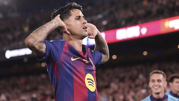 El lateral portugués Joao Cancelo ficha por el FC Barcelona hasta 2029
