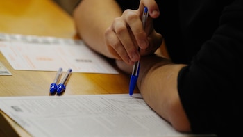 El BOE publica el acuerdo que incorpora el catalán como lengua de enseñanza en el Sistema de Escuelas Europeas