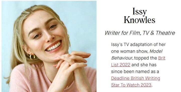 Issy Knowles interpreta a Pollie, una exconsultora que decide tener sexo con mil hombres como parte de un experimento viral (Captura: Curtis Brow Website)