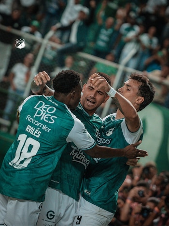 Deportivo Cali se mantiene entre