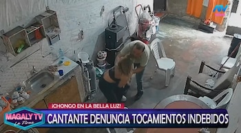 Naldy Saldaña, excantante de La Bella Luz acusa a director musical de besarla a la fuerza: caso ya está en Fiscalía. Captura: Magaly TV La Firme.