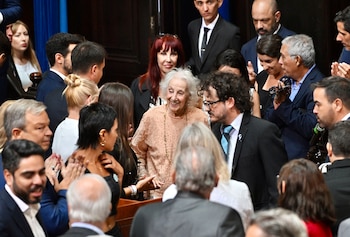 Está presente Estela de Carlotto,