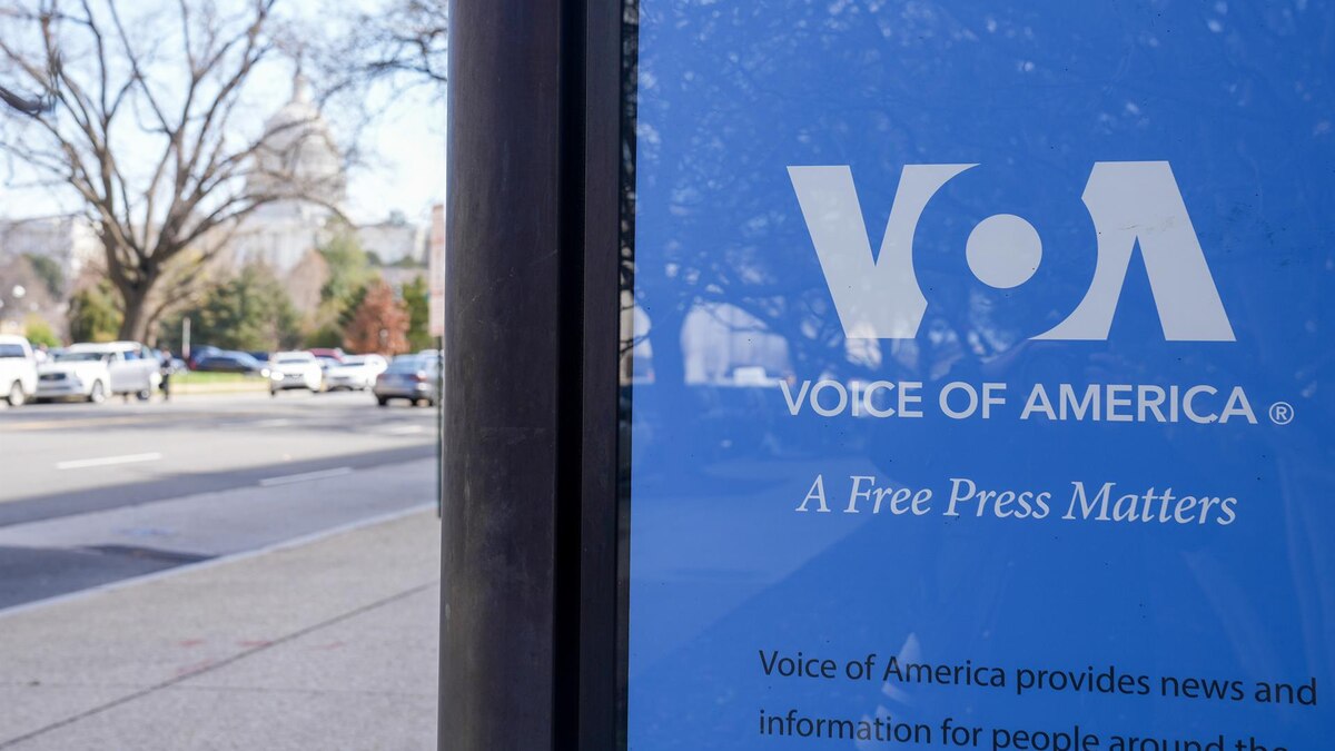 Un juez estadounidense impide el cierre de la emisora Voice of America por parte de la Administración Trump - Infobae