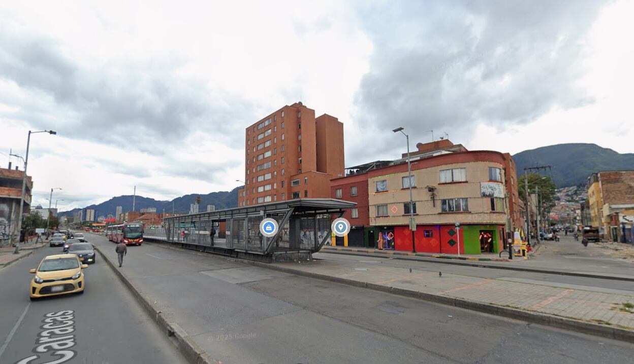 Más de 100 personas, entre Policía, gestores y anfitriones, orientarán a los usuarios sobre las nuevas rutas y paraderos - crédito Google Maps