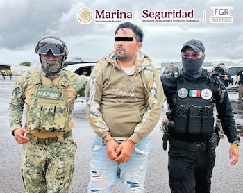 El Semáforo quedó bajo custodia de elementos federales. Crédito: Semar