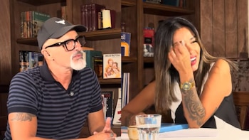 Carlos Alcántara coqueteó con Shirley