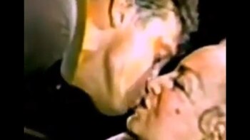 Así fue el beso entre