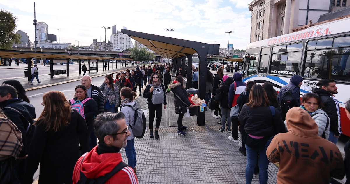 COLECTIVOS: UTA anuncia retención de tareas por falta de pago de salarios