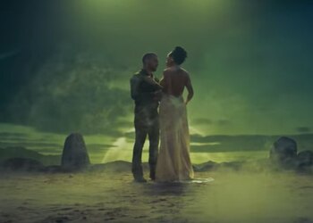 (YouTube/@ChristianNodal)