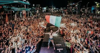 (Foto: Instagram/@steveaoki)