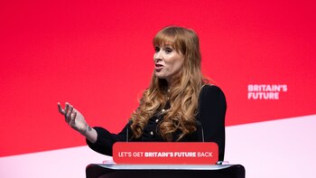 Laboristas y conservadores se atacan