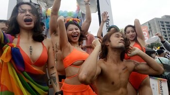 Los participantes se divierten en