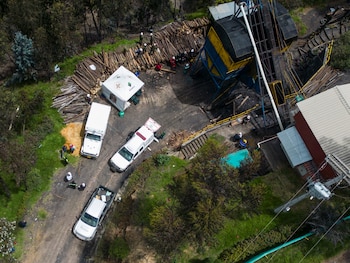 Las autoridades confirmaron el hallazgo sin vida de los cuatro mineros atrapados tras la explosión en la mina Las Quintas de Cucunubá - crédito Iván Valencia/AP