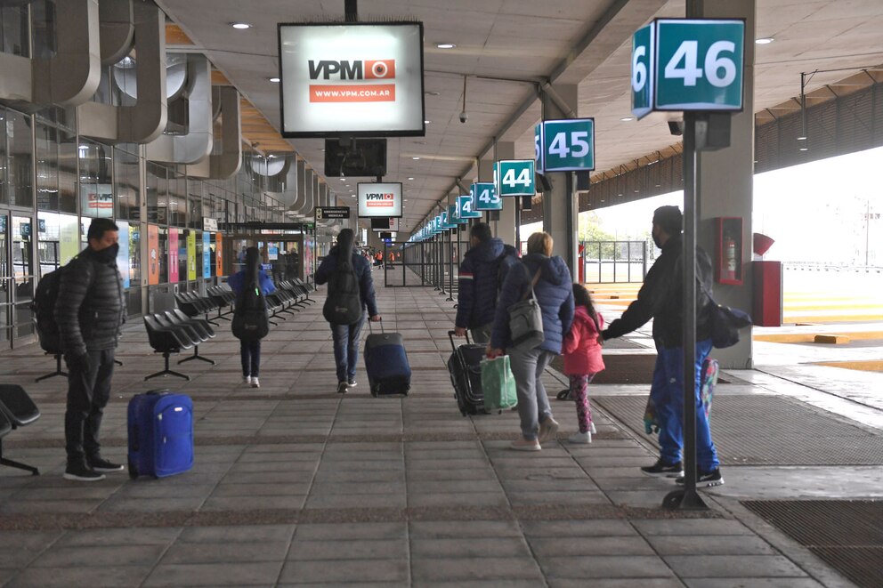 OAZOCM6VJNARXPZWX4DMJ6DFAE