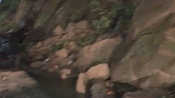 Deslave en cerro Las Tinajas provoca afectaciones en avenida Luis Donaldo Colosio de Naucalpan
