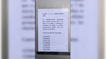 El cartel que se encontraba