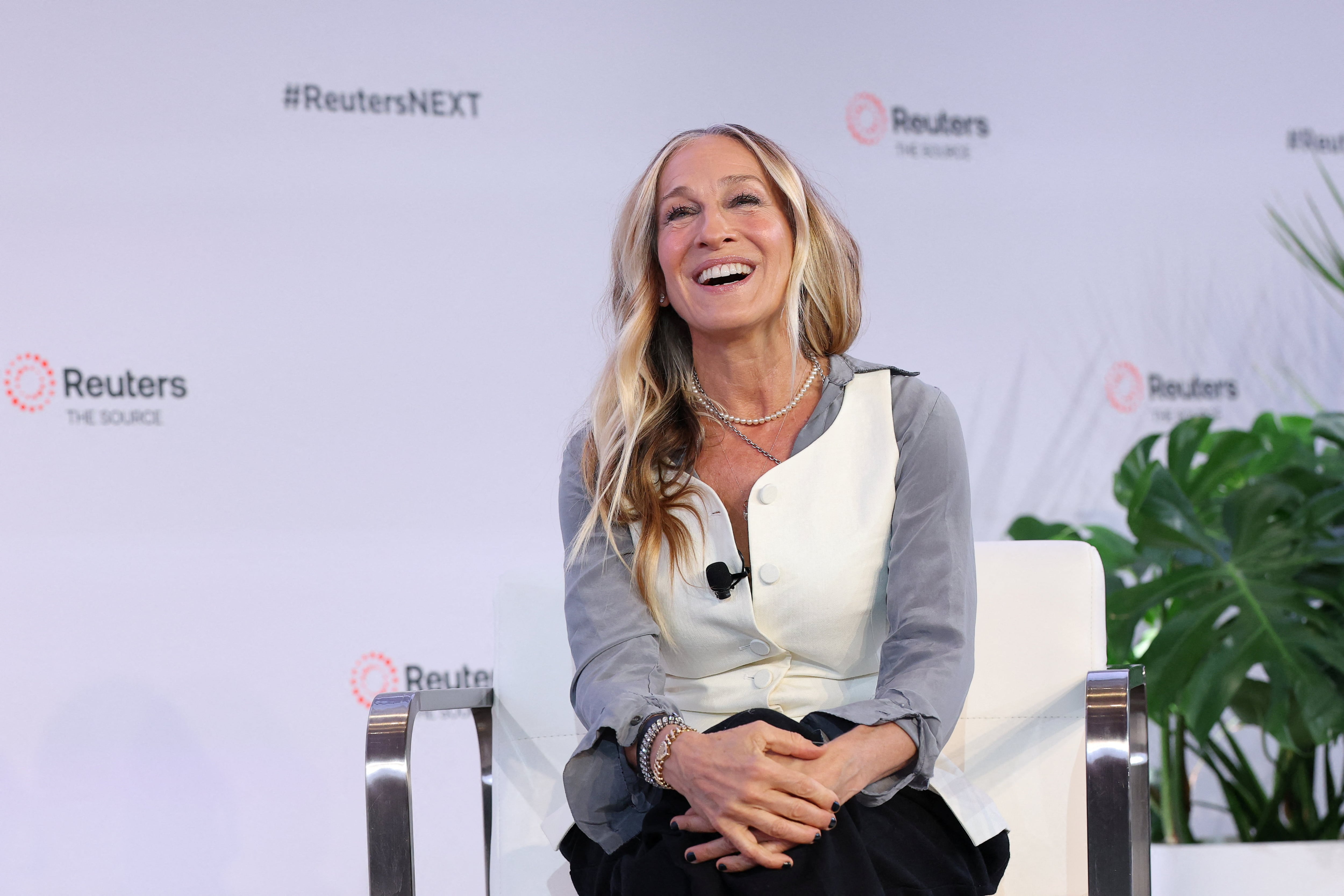 Sarah Jessica Parker contó que recurrió en pocas ocasiones al archivo de vestuario de Carrie Bradshaw para asistir a eventos personales (REUTERS/Brendan McDermid)