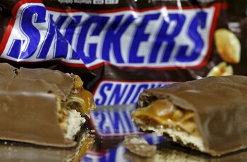 FOTO DE ARCHIVO: Barritas Snickers
