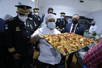 Los comedores de la PNC solo beneficiaban al 24% del personal policial porque se concentraban en la Ciudad de Guatemala.