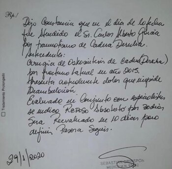 El certificado médico, firmado por