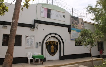 La entrada principal del Establecimiento