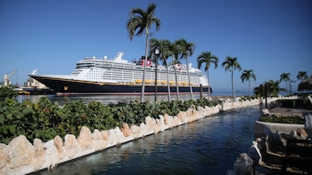 El Disney Dream abre una nueva ruta de cruceros hacia República Dominicana, en medio del alza del turismo